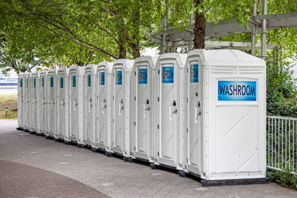 Best Portable restroom solutions  in Tladega, AL